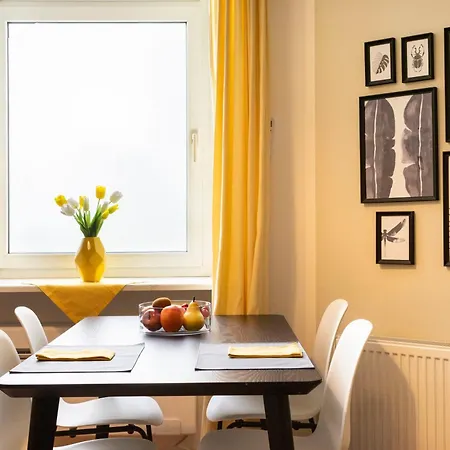 112 Joachim Hlinks Apartment